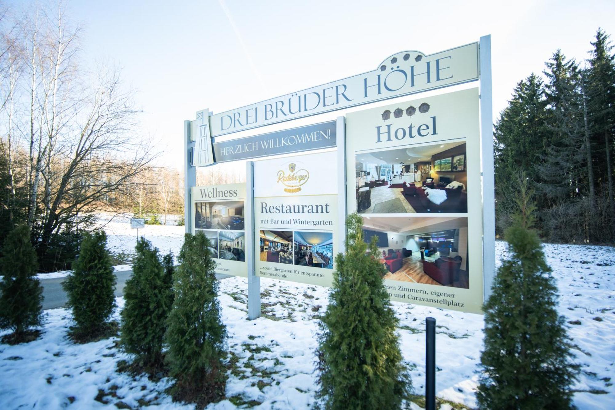 Berghotel Drei Brueder Hoehe Marienberg Exterior photo